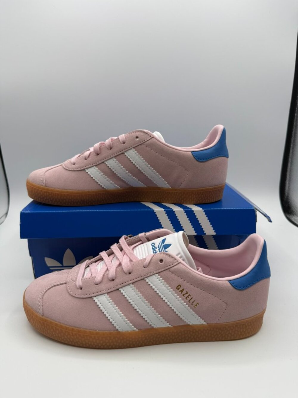 Adidas Originals Gazelle J Pink/Blue Suede Low Top Sneakers Kids US 5 JQ5995